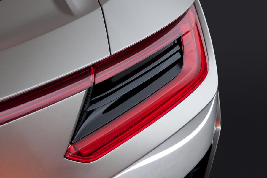  Honda NSX Concept 2012 года  (фото 2 из 18)